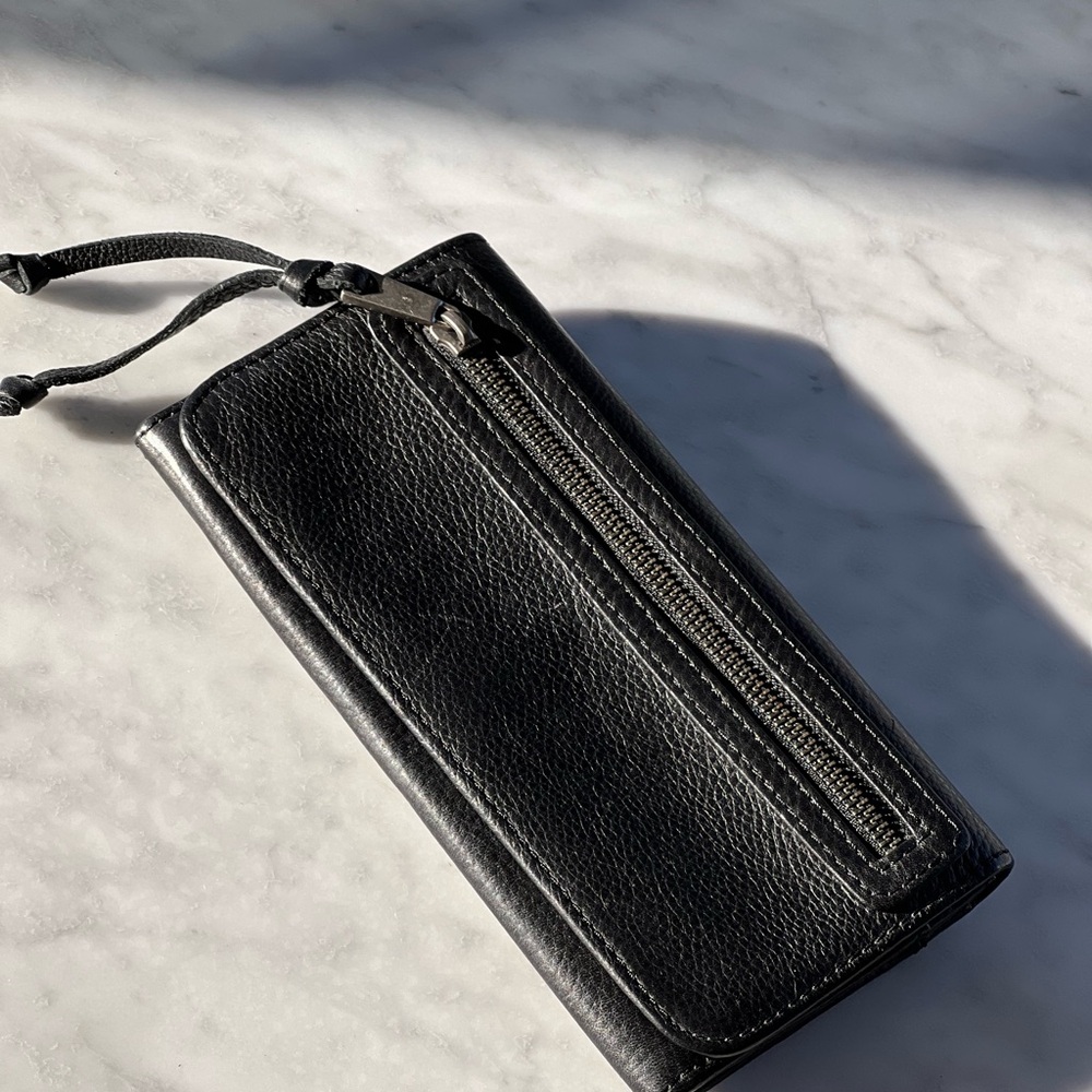 Black Leather Wallet with Zipper Detail